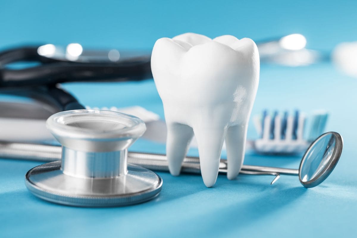 dente e attrezzi dentista